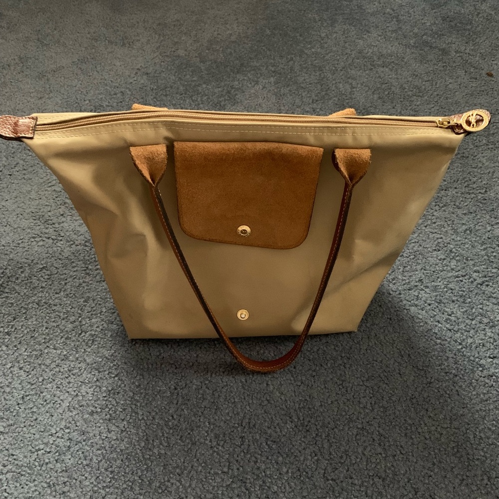 Medium Longchamp Bag
